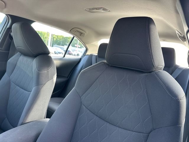 Used 2021 Toyota Corolla LE image 16