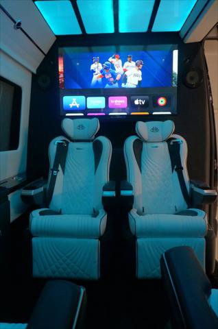 Used 2015 Mercedes-Benz Sprinter 2500 image 15