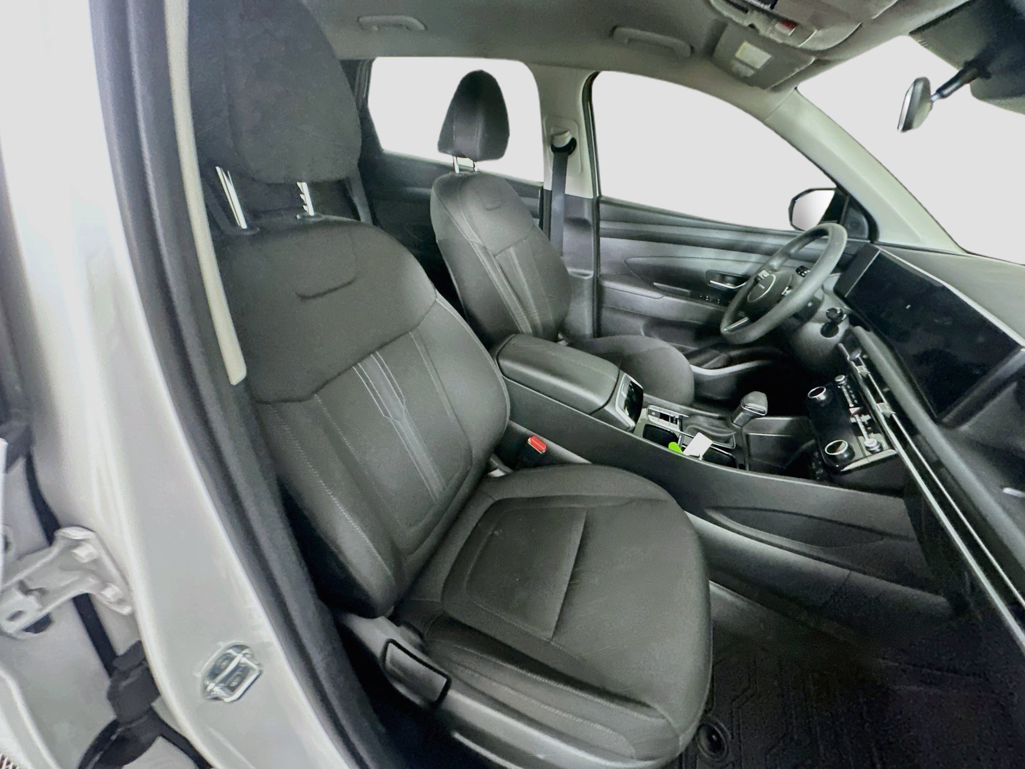 Used 2025 Hyundai Tucson SEL FWD image 31