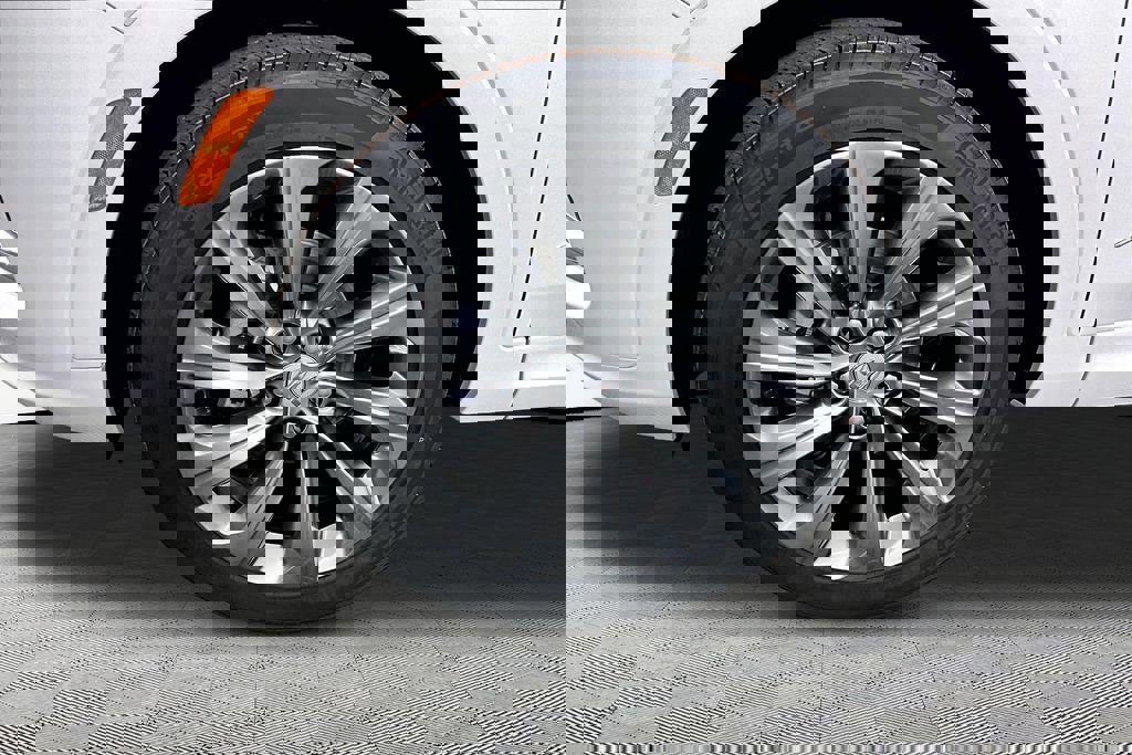 New 2026 Buick Envista Avenir image 13