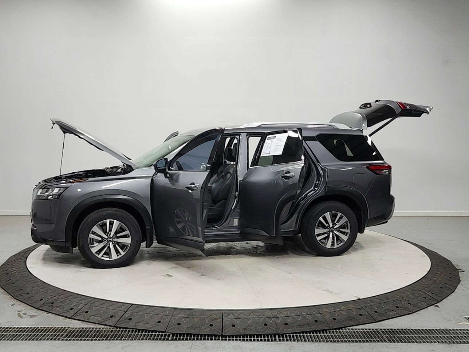 Used 2022 Nissan Pathfinder SL w/ Lighting Package (N92) image 12