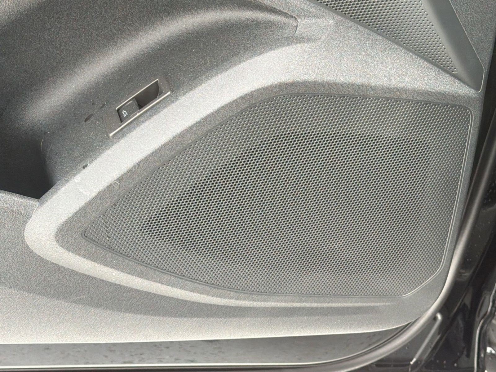 Used 2025 Audi Q5 Premium w/ Convenience Package AWD/4WD image 21