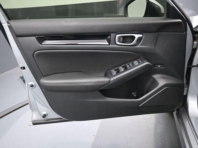 Used 2023 Honda Civic Touring image 22