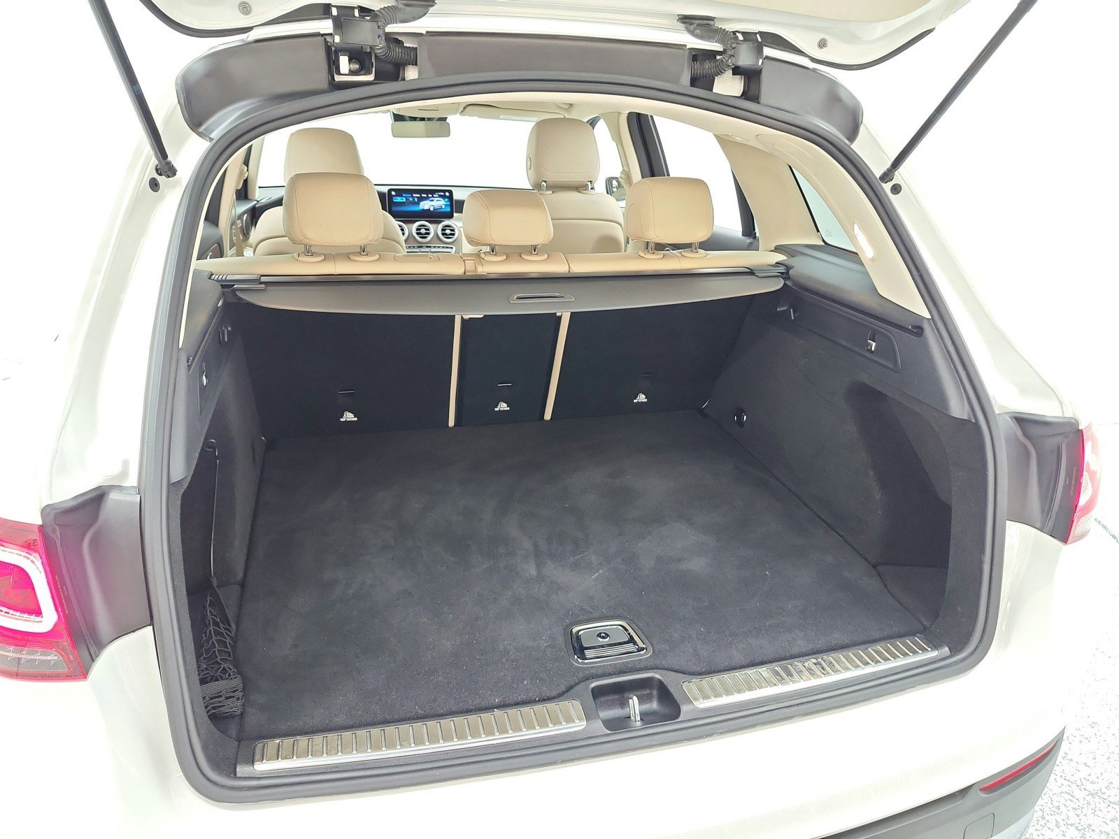 Used 2022 Mercedes-Benz GLC 300 4MATIC image 27