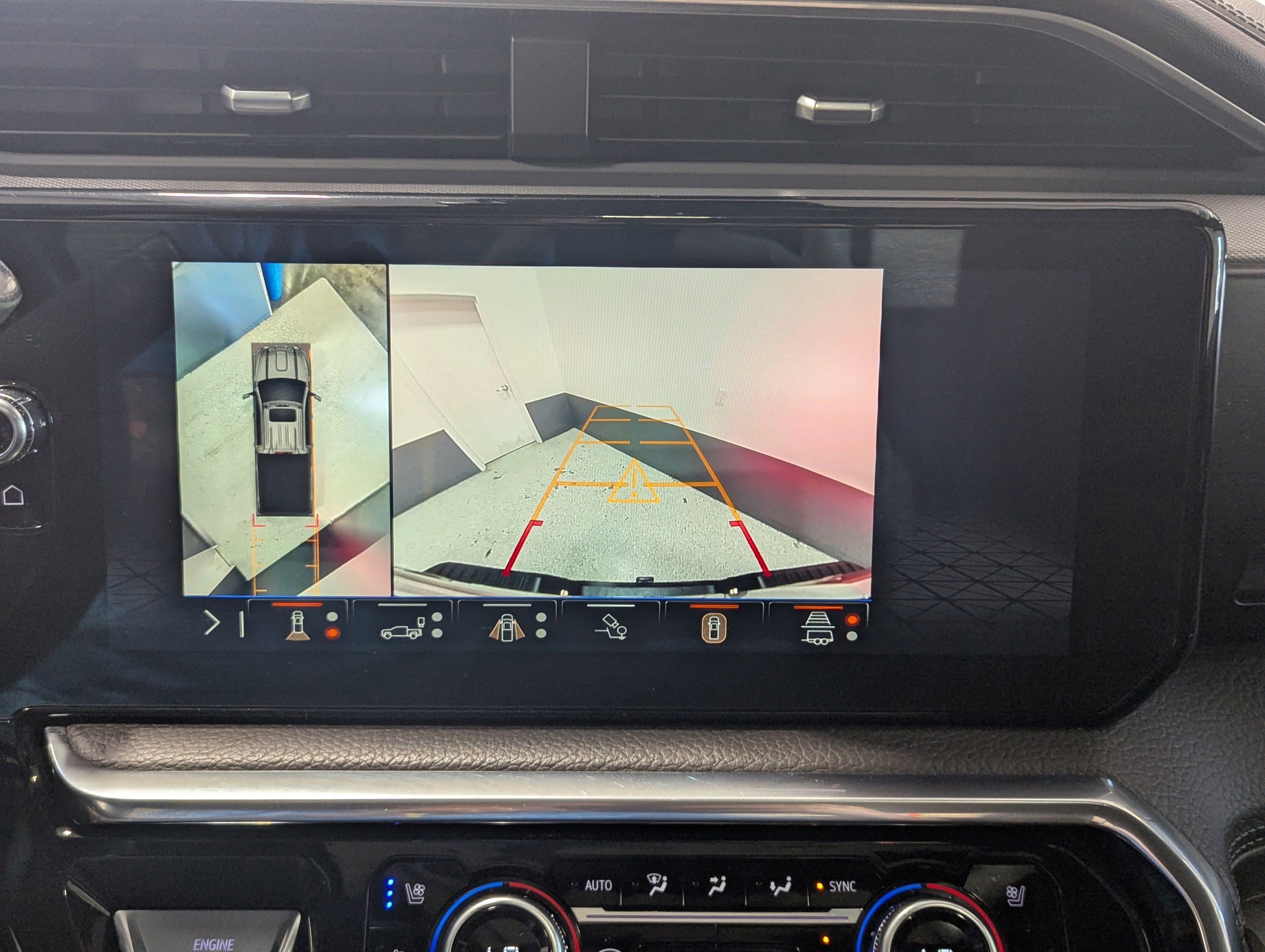 Used 2024 GMC Sierra 3500 Denali w/ Denali Reserve Package image 22