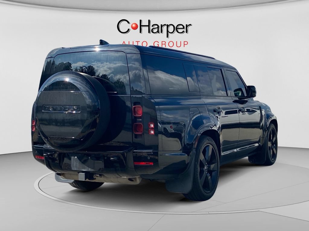 Used 2025 Land Rover Defender 130 X-Dynamic SE AWD/4WD image 3