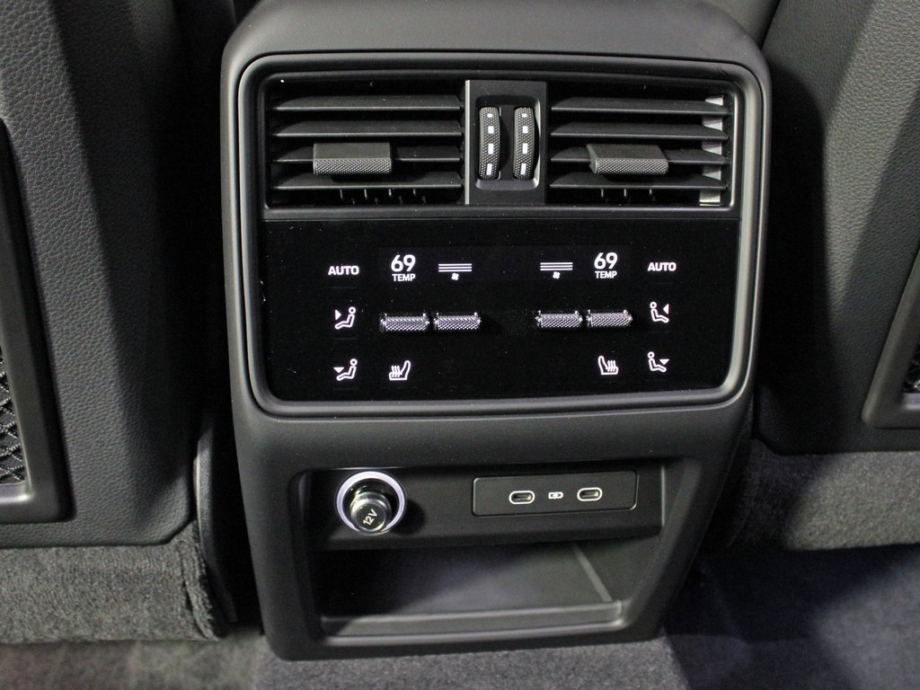 New 2026 Porsche Cayenne image 37