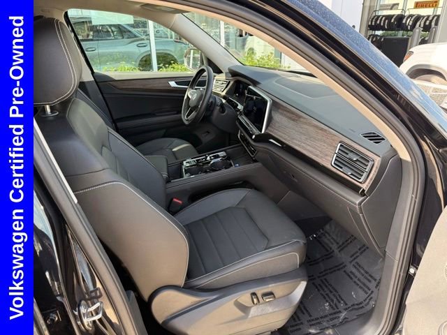 Used 2025 Volkswagen Atlas SEL AWD/4WD image 16