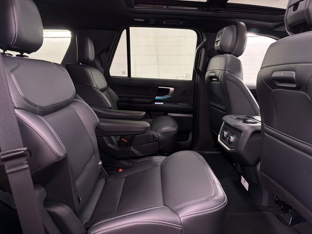 New 2026 Ford Expedition Platinum AWD/4WD image 30