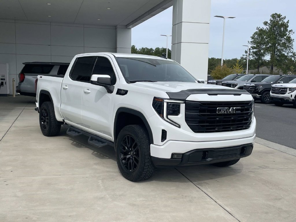 Used 2023 GMC Sierra 1500 Elevation AWD/4WD image 6