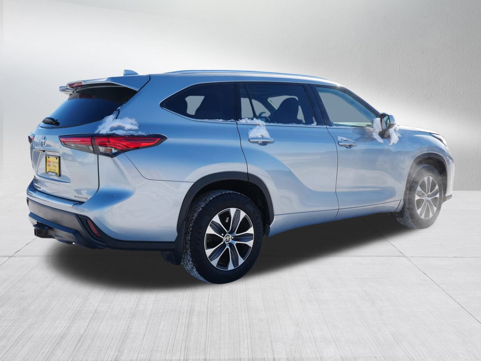 Used 2020 Toyota Highlander XLE image 7