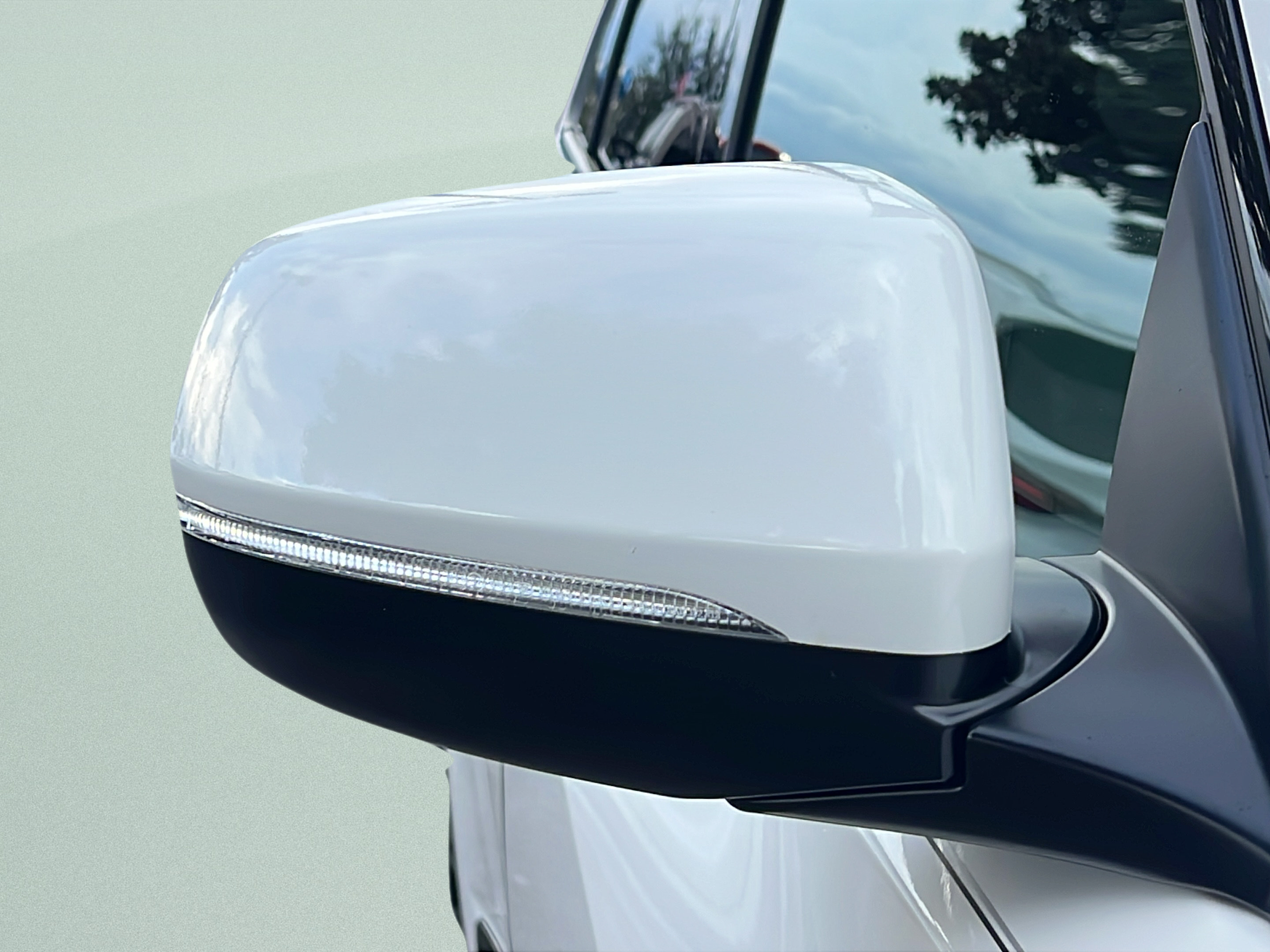 Certified 2026 Acura RDX SH-AWD image 11