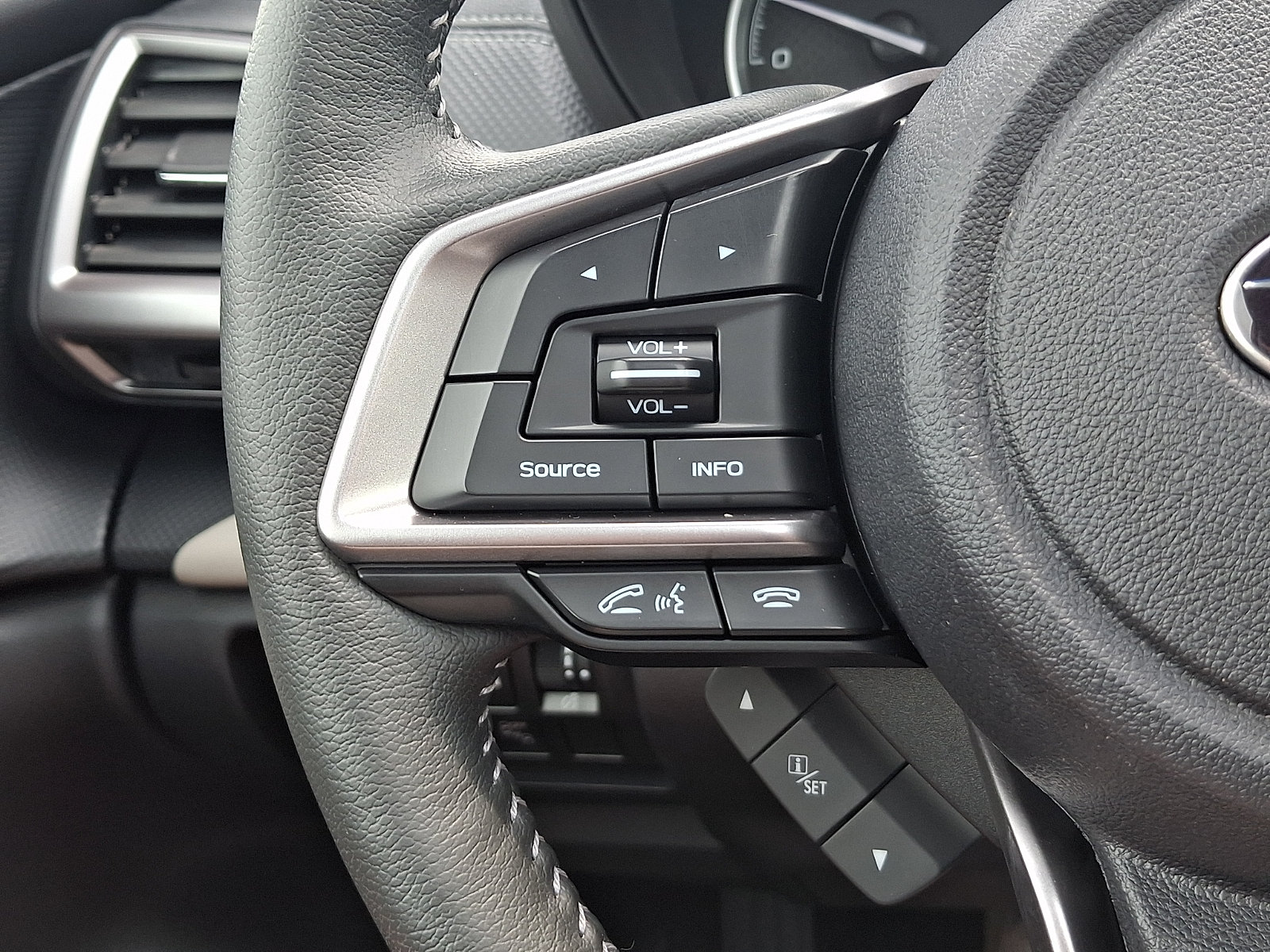 Certified 2022 Subaru Forester Limited AWD/4WD image 23