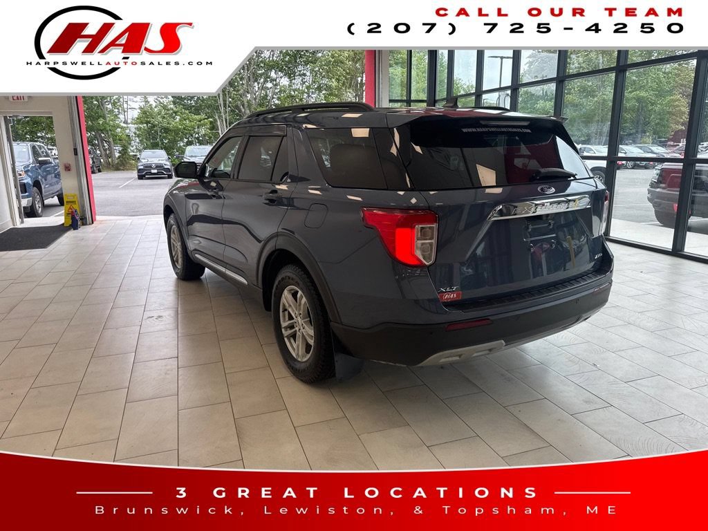 Used 2021 Ford Explorer XLT w/ Equipment Group 202A AWD/4WD image 3