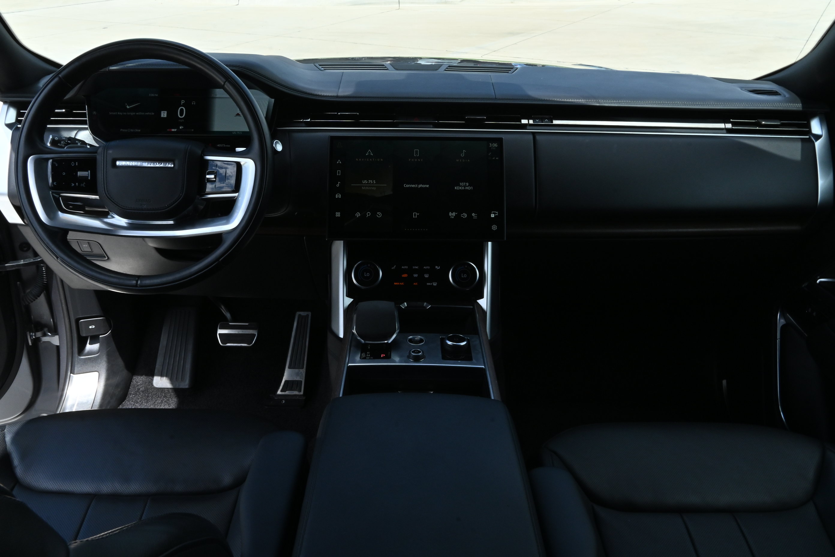 Used 2023 Land Rover Range Rover SE AWD/4WD image 16