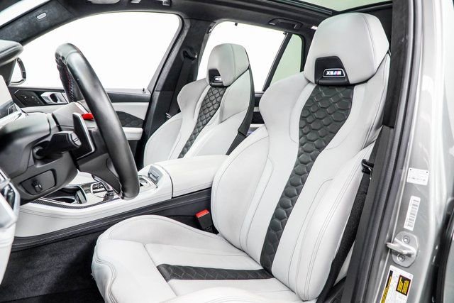 Used 2021 BMW X5 M w/ Executive Package image 39