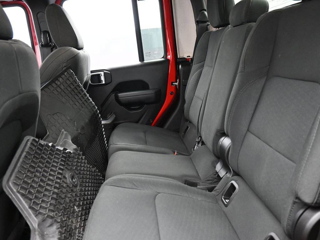 Certified 2022 Jeep Gladiator Willys image 13