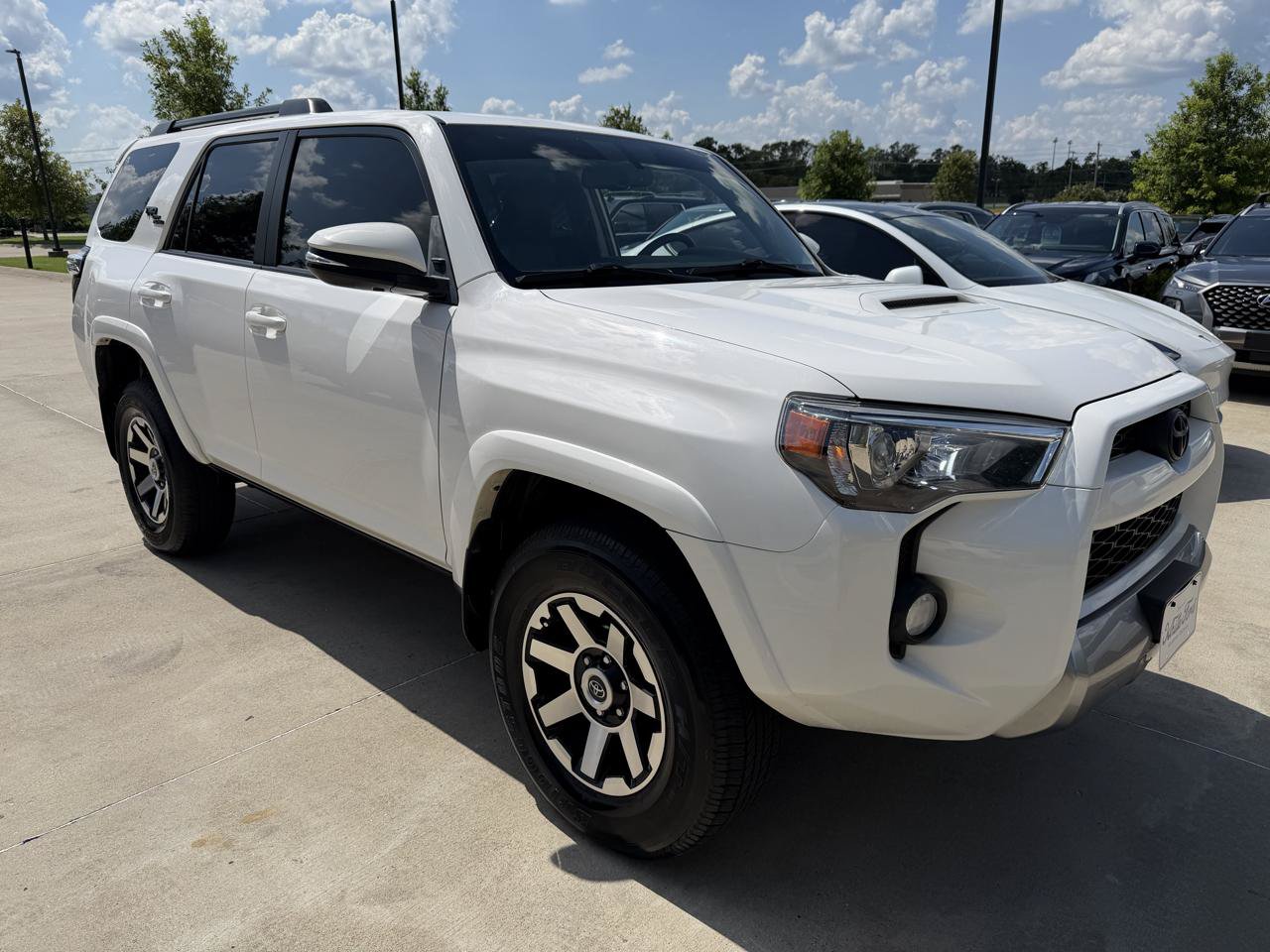Used 2019 Toyota 4Runner TRD Off-Road Premium AWD/4WD image 3