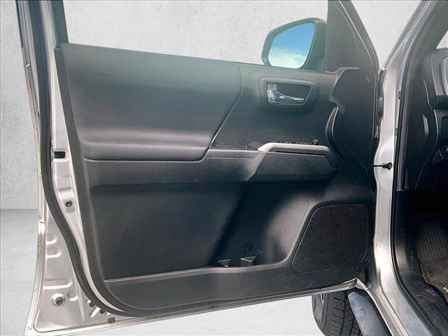 Used 2022 Toyota Tacoma TRD Sport w/ Technology Package RWD image 18