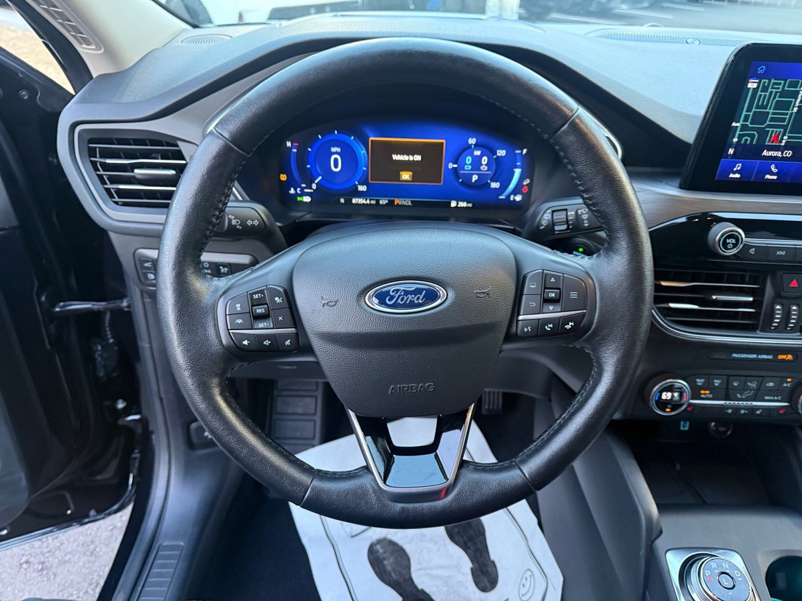 Used 2020 Ford Escape Titanium w/ Titanium Premium Package 2.0 AWD/4WD image 9