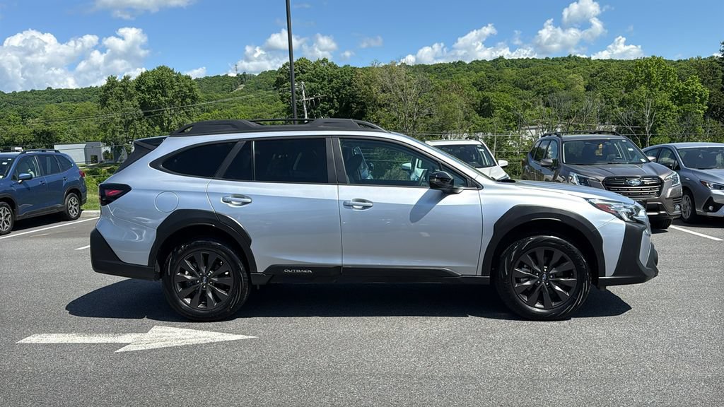 Certified 2025 Subaru Outback Onyx Edition AWD/4WD image 5