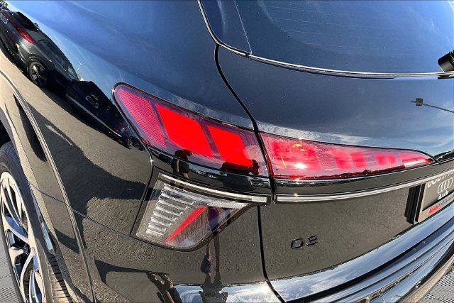 New 2026 Audi Q3 quattro 2.0T AWD/4WD image 32