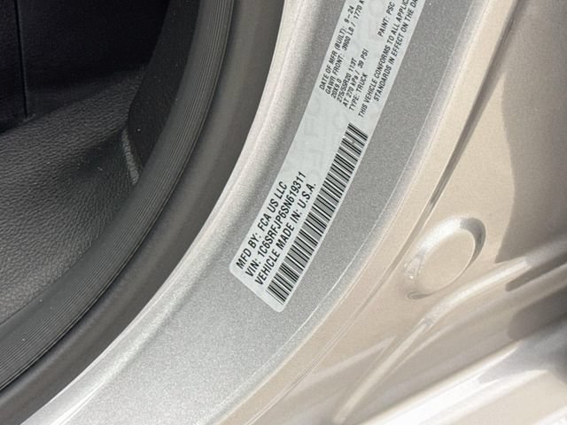 Used 2025 RAM 1500 Laramie w/ Sport Appearance Package AWD/4WD image 31