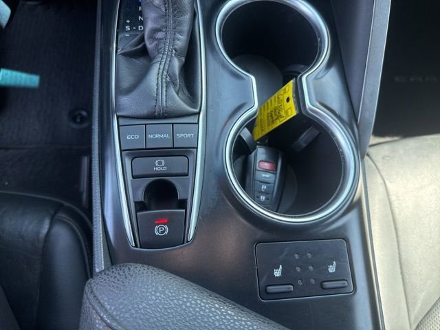 Used 2018 Toyota Camry XLE image 29