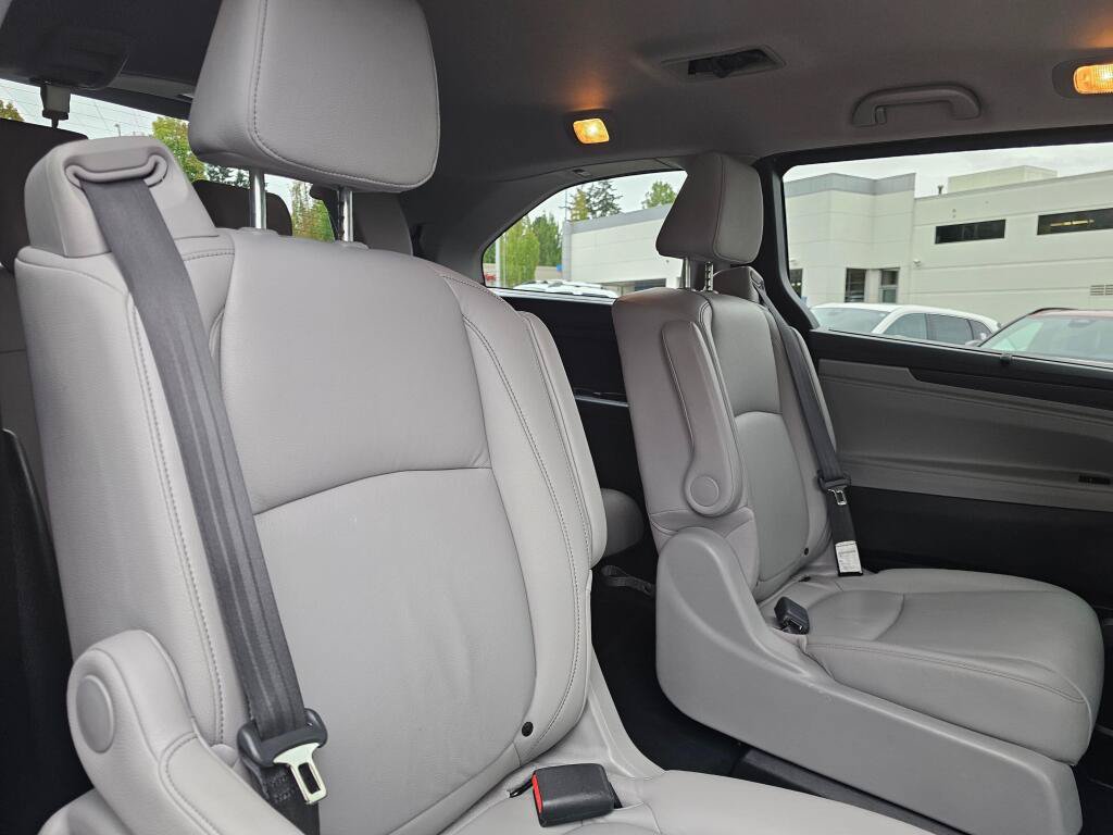 Certified 2023 Honda Odyssey EX-L image 13