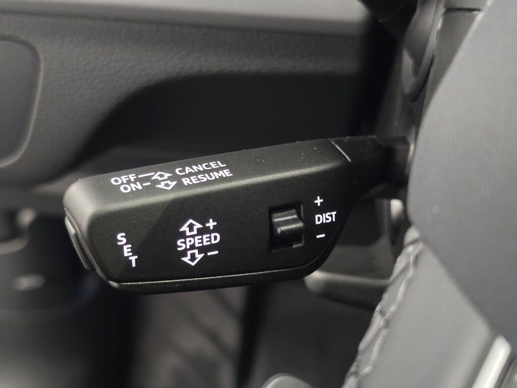 Certified 2025 Audi Q5 2.0T Premium w/ Convenience Plus Package image 46