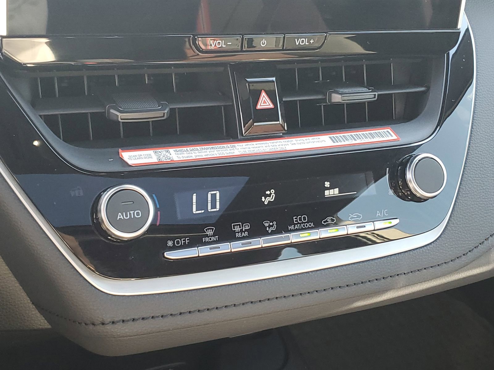 Certified 2025 Toyota Corolla SE w/ SE Premium Package image 27