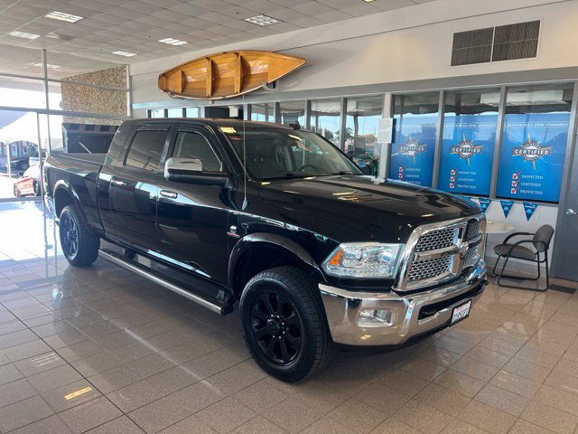Used 2014 RAM 3500 Laramie w/ Convenience Group AWD/4WD image 6