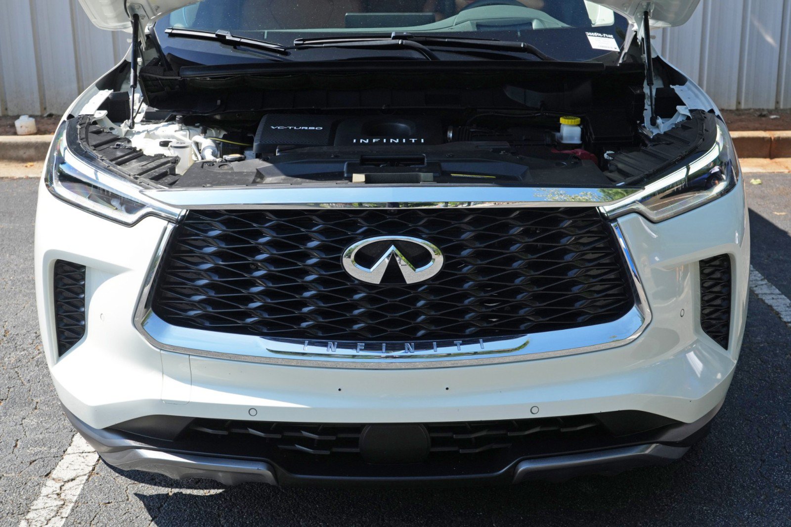 Used 2025 INFINITI QX60 Sensory w/ Vision Package AWD/4WD image 8