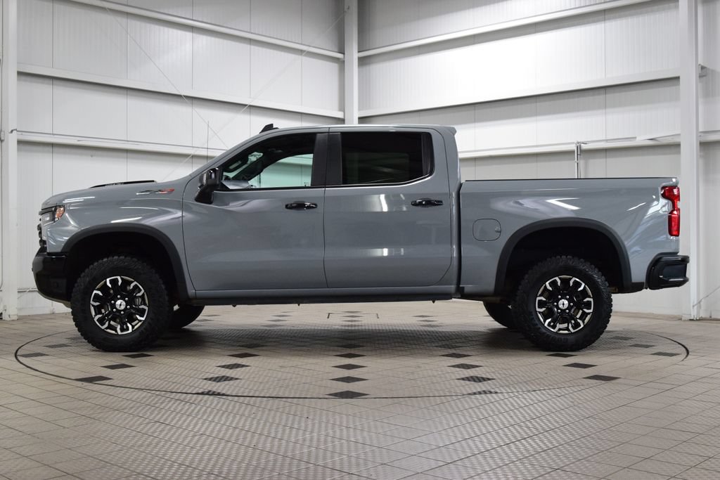 Used 2025 Chevrolet Silverado 1500 ZR2 w/ Technology Package AWD/4WD image 4