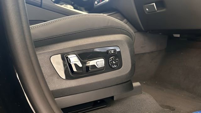 Used 2026 BMW X7 M60i image 60