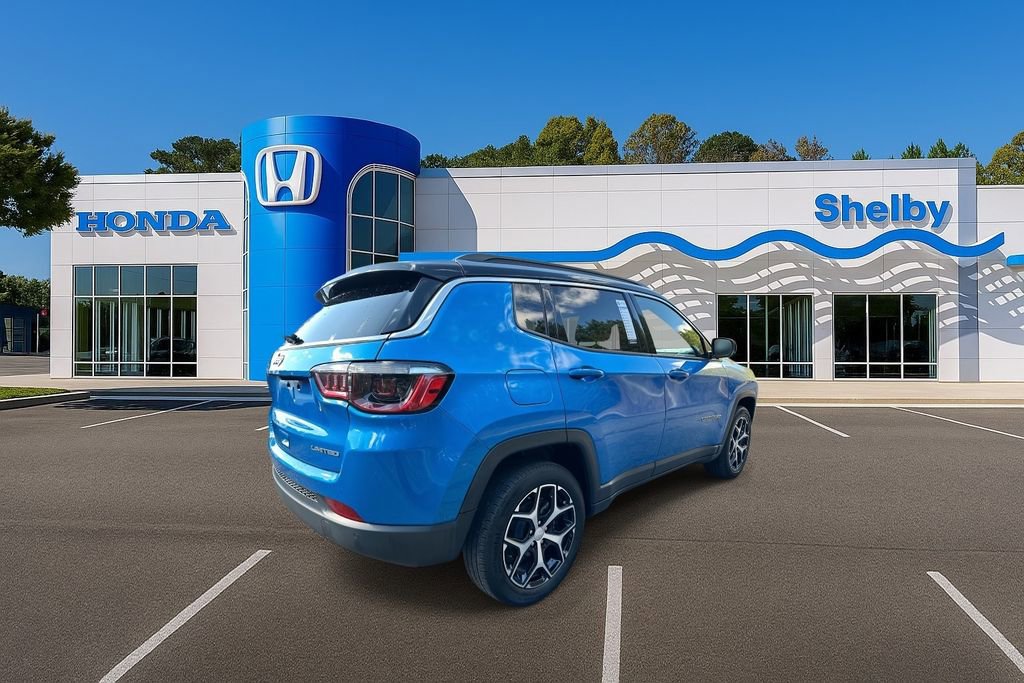 Used 2024 Jeep Compass Limited image 8