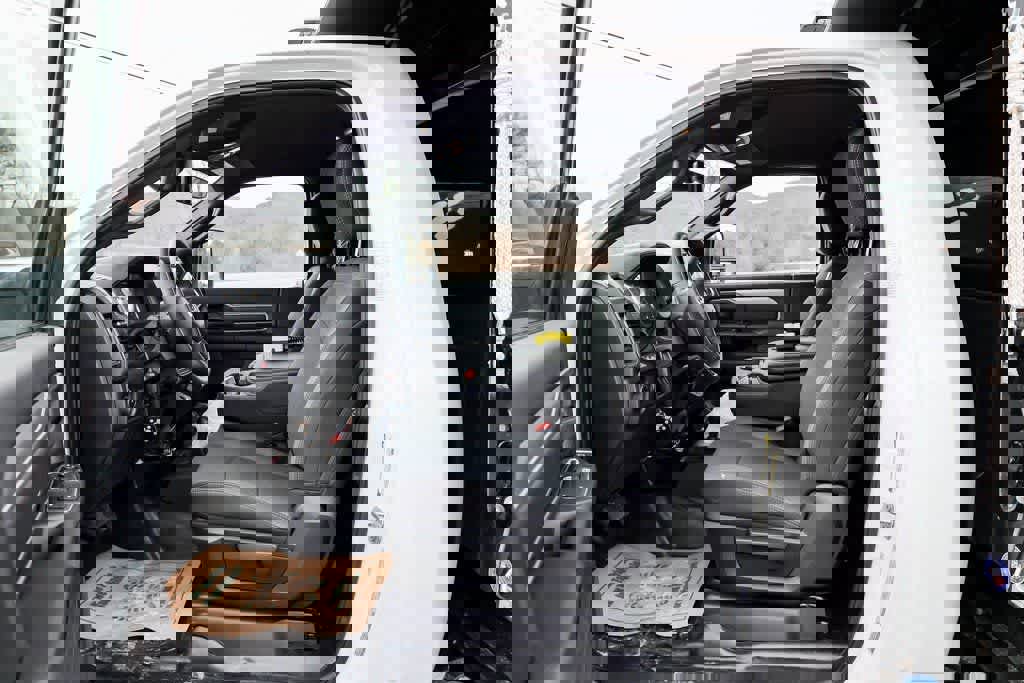 New 2023 RAM 3500 Tradesman w/ Safety Group image 11