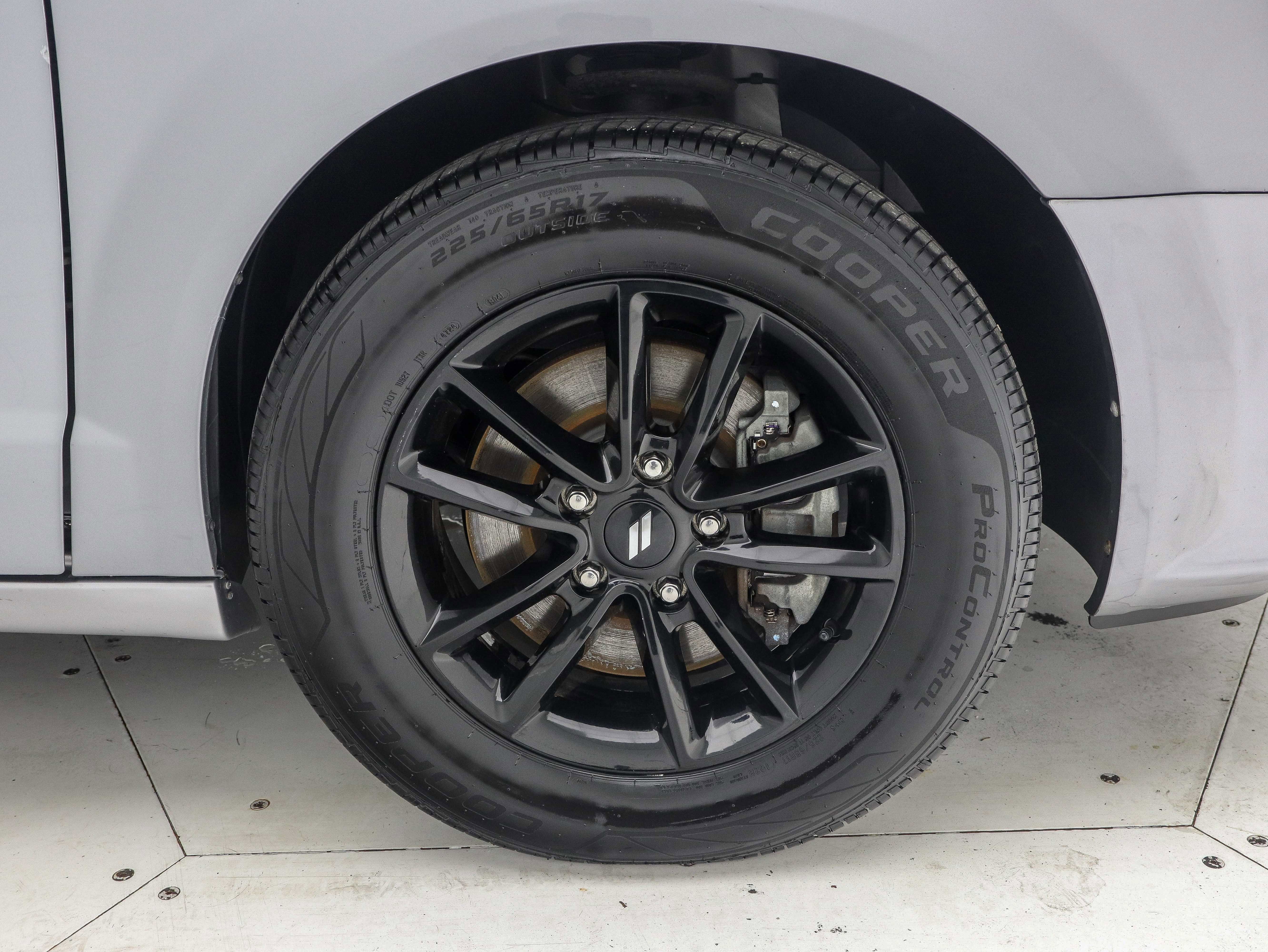 Used 2019 Dodge Grand Caravan GT image 32