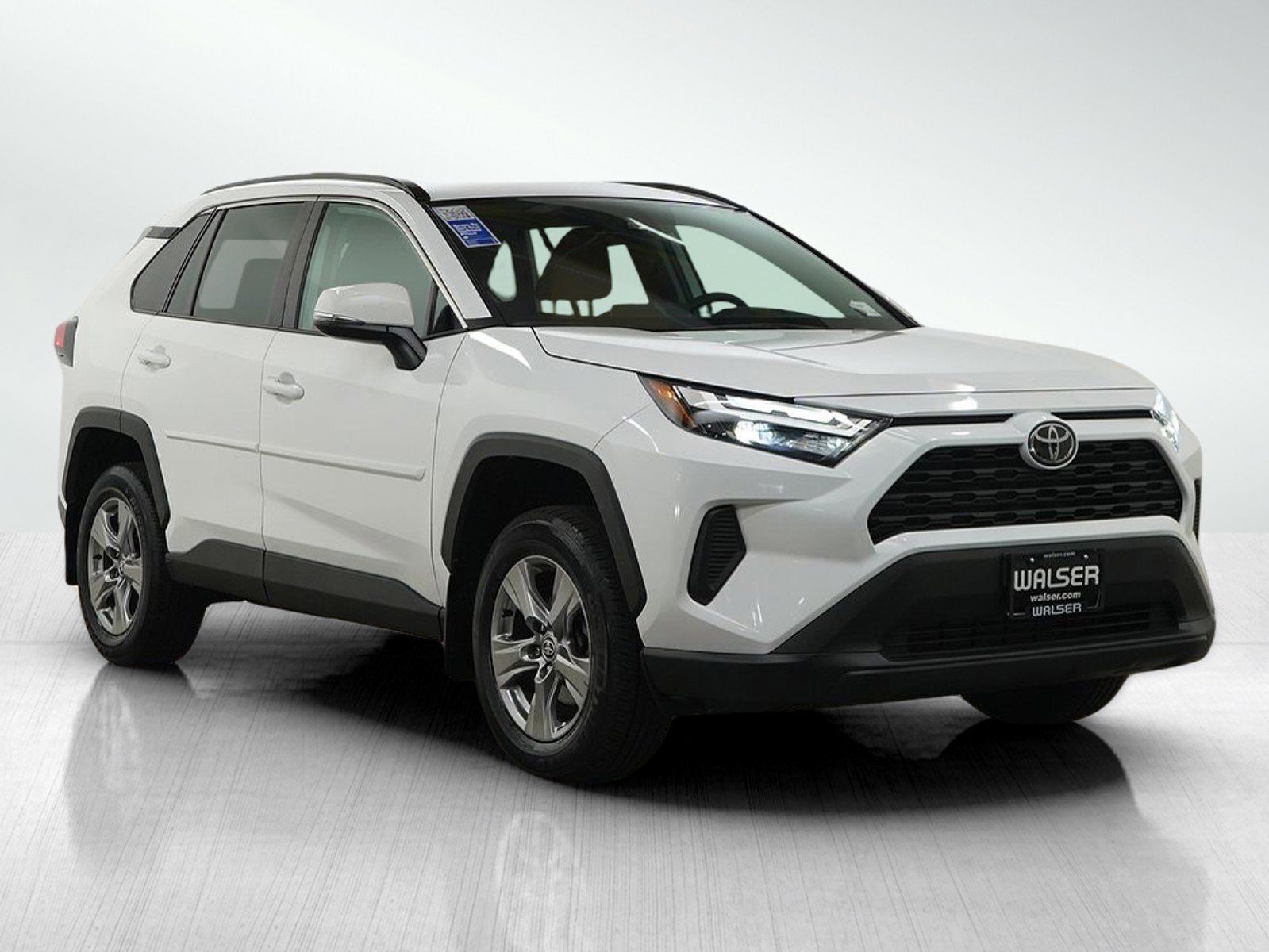 Used 2024 Toyota RAV4 XLE AWD/4WD image 7