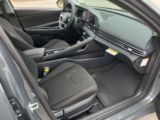 New 2026 Hyundai Elantra Hybrid FWD image 15