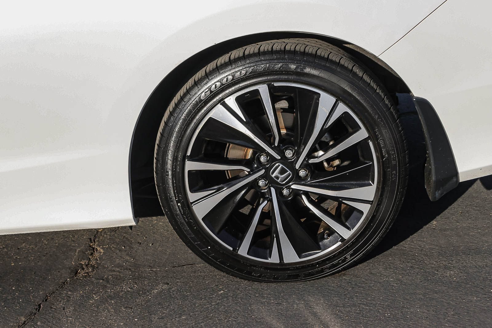 Used 2016 Honda Accord EX-L image 10
