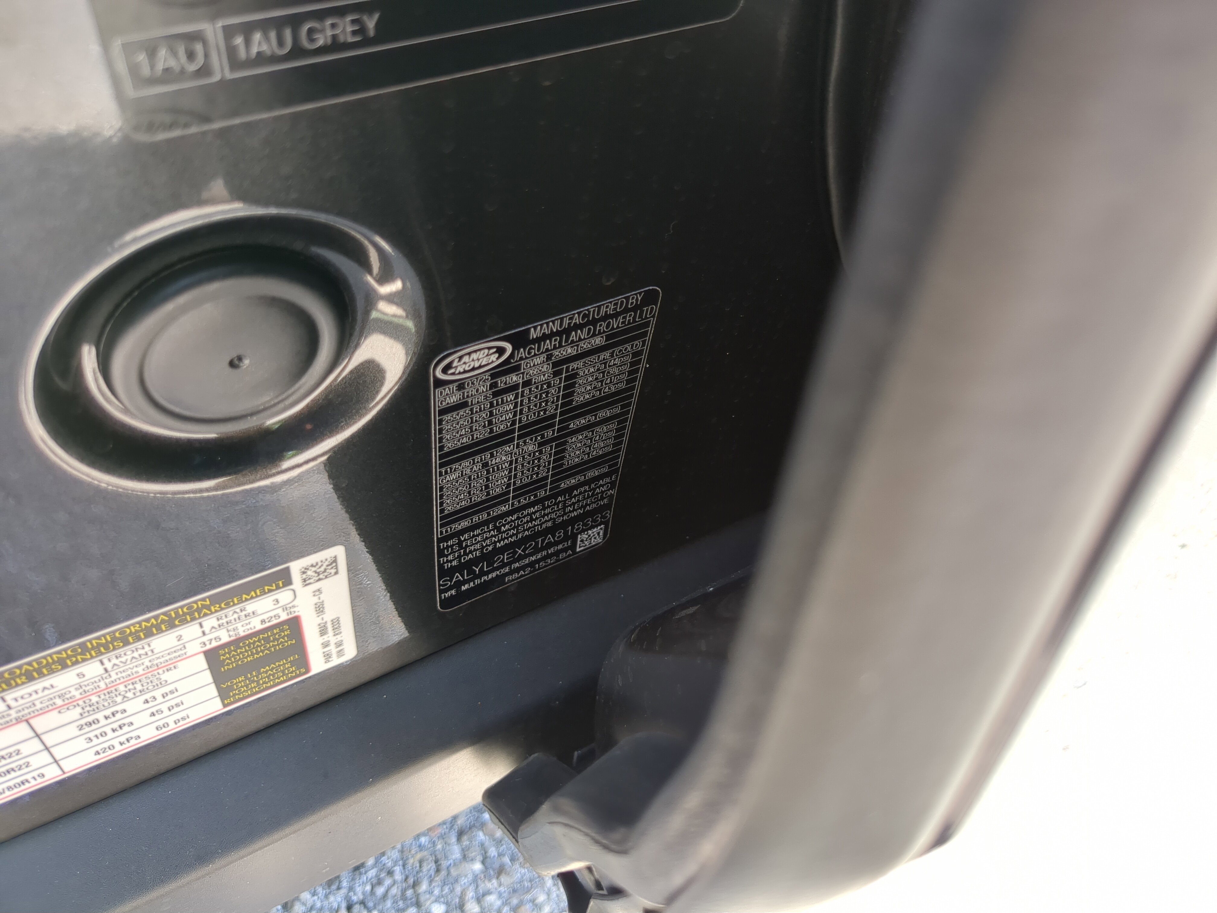 New 2026 Land Rover Range Rover Velar Dynamic SE image 33