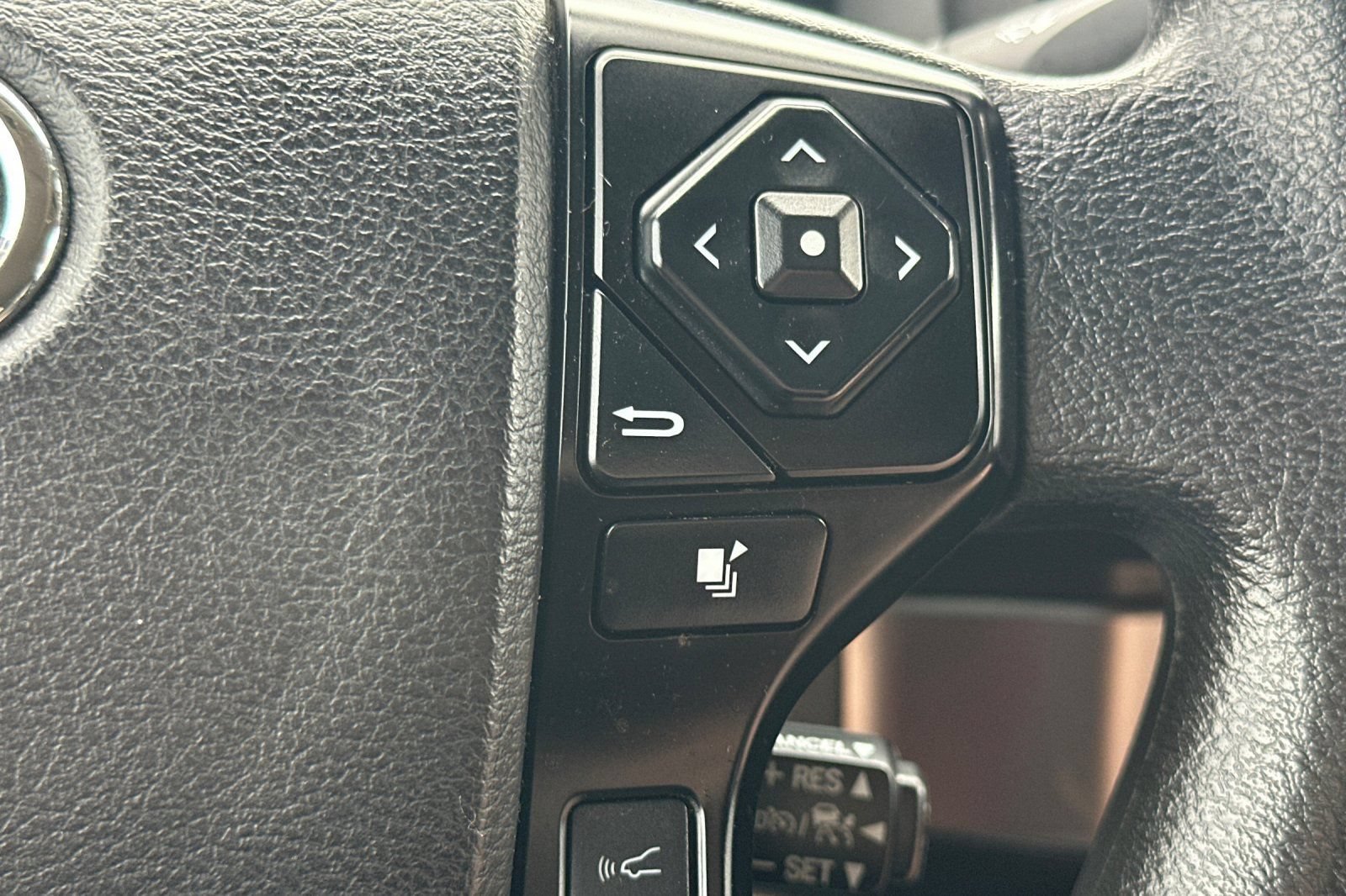 Certified 2022 Toyota Tacoma SR RWD image 24