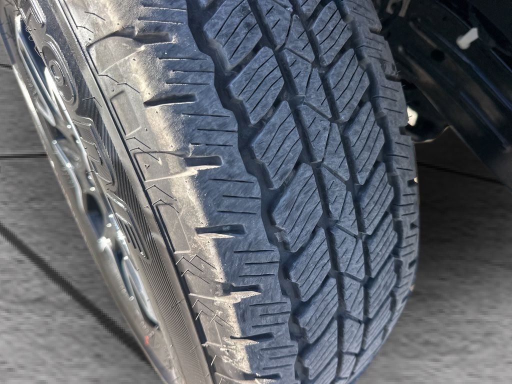 Used 2025 Ford Bronco Outer Banks image 40