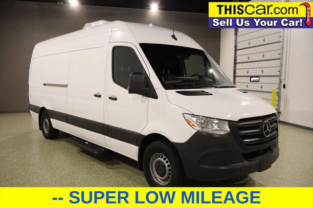 Used 2020 Mercedes-Benz Sprinter 2500 image 3