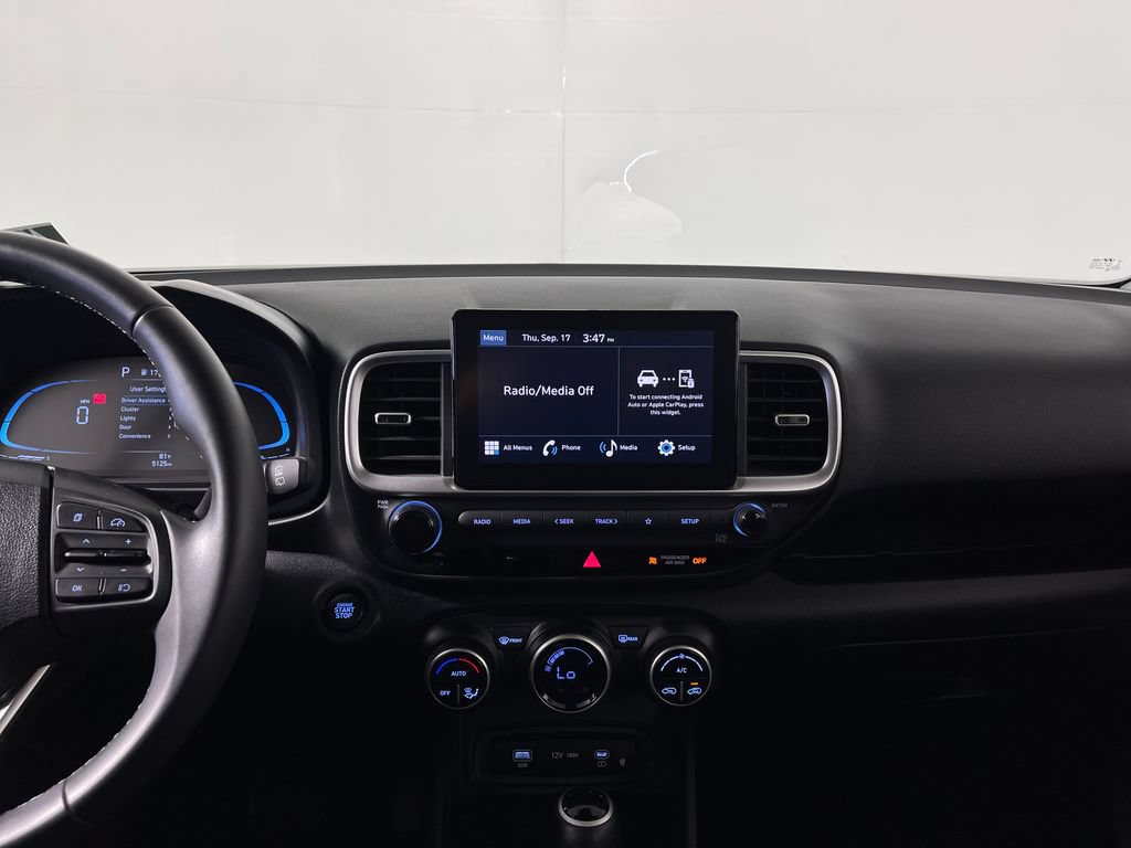 Certified 2026 Hyundai Venue SEL FWD image 17