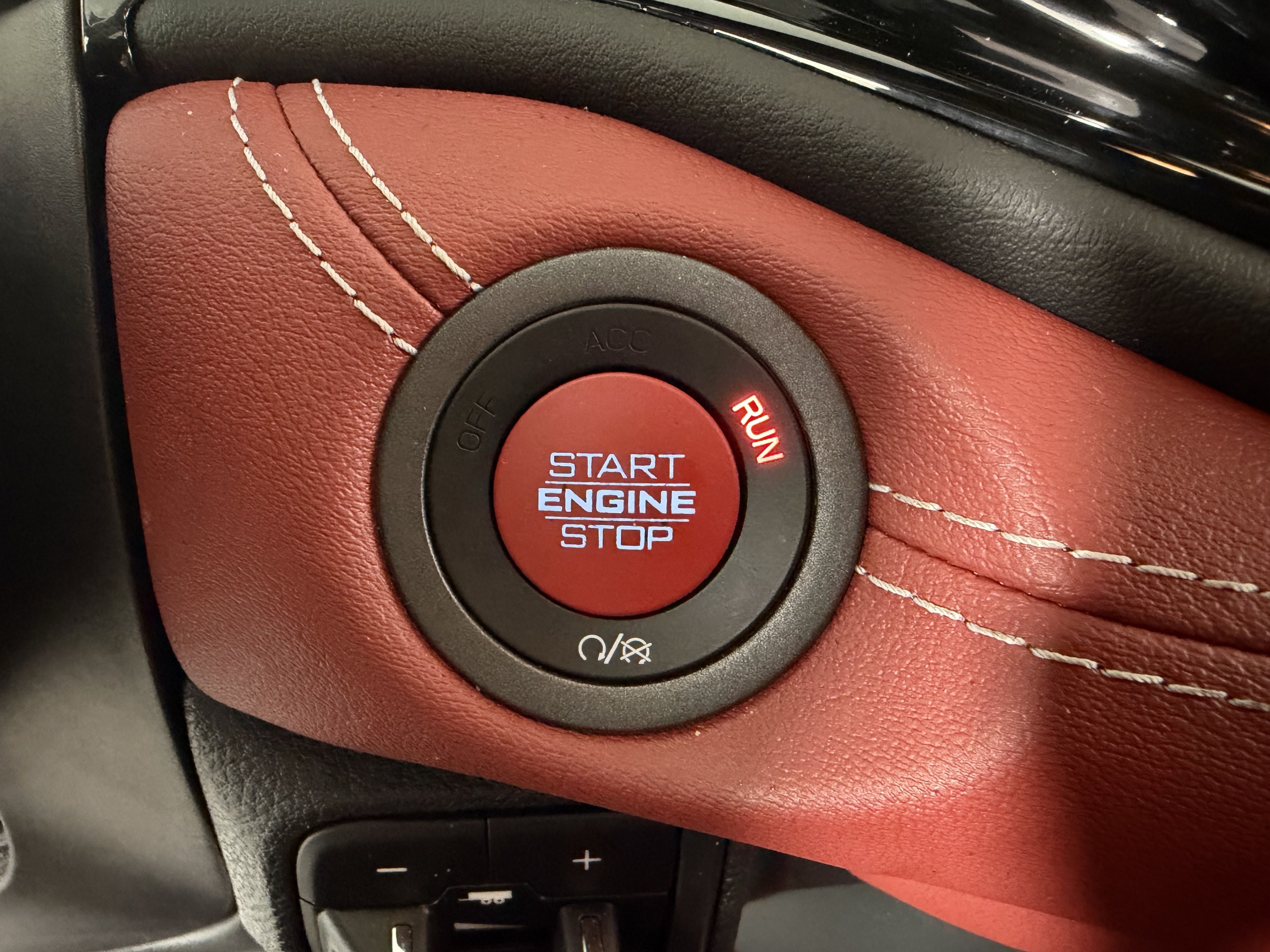 Used 2024 Dodge Durango SRT AWD/4WD image 28