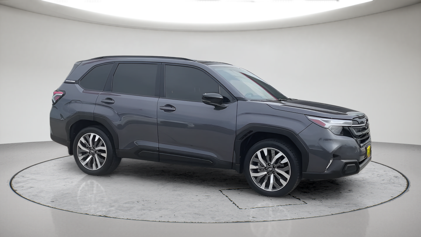 Used 2025 Subaru Forester Touring AWD/4WD image 6