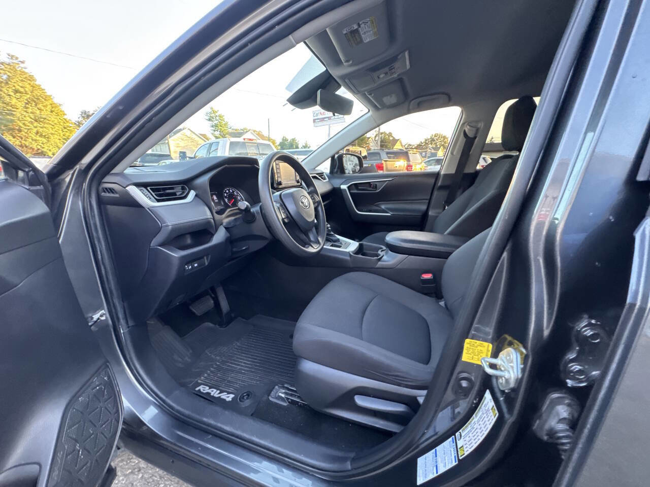 Used 2020 Toyota RAV4 LE image 43