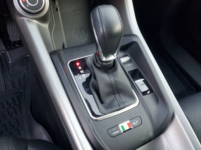 Used 2024 Alfa Romeo Tonale Ti w/ Premium Interior Package image 25